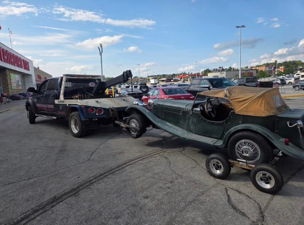 Roadside towing service in Angus Ontario