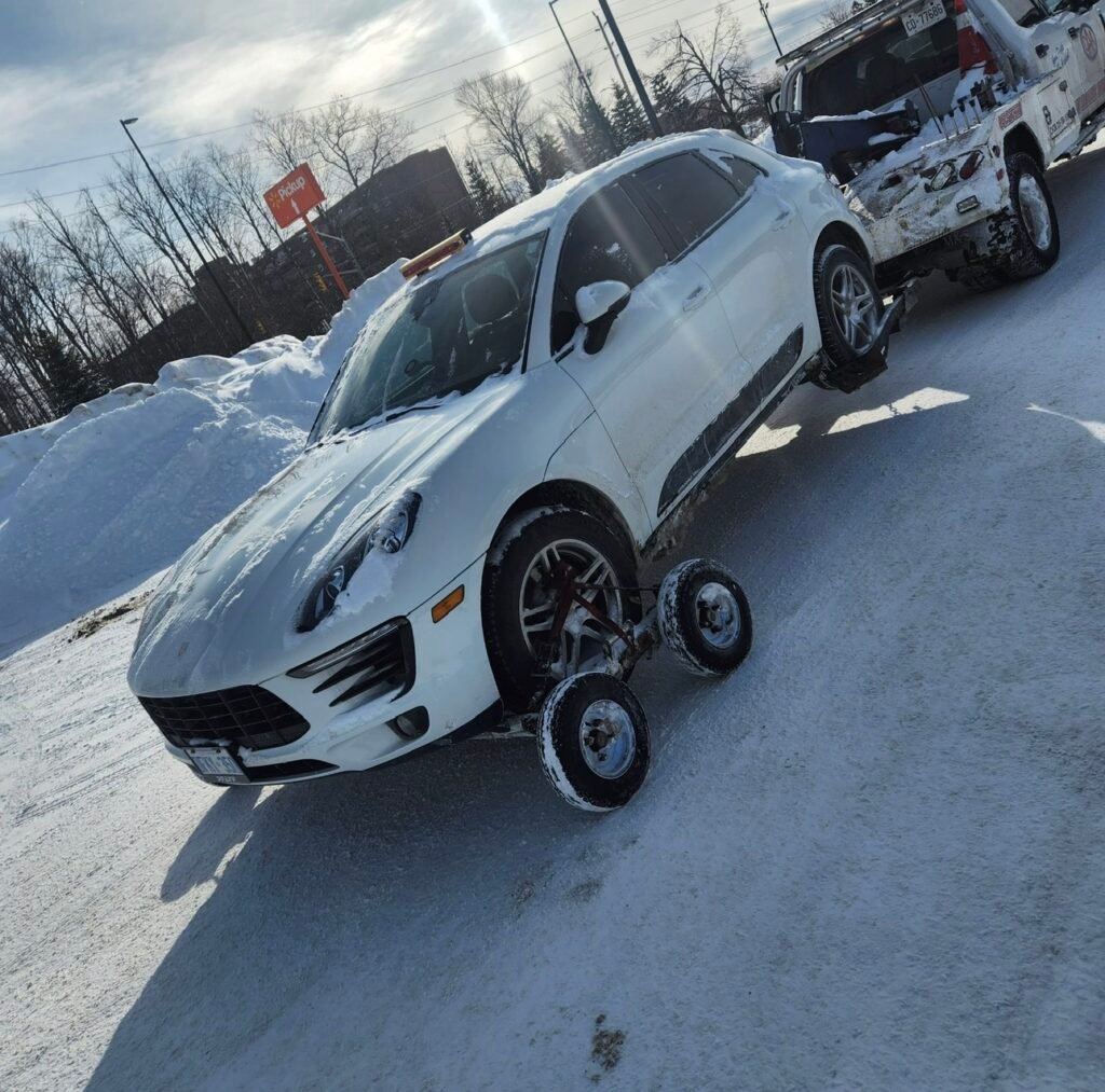 Roadside towing service in Minesing Ontario